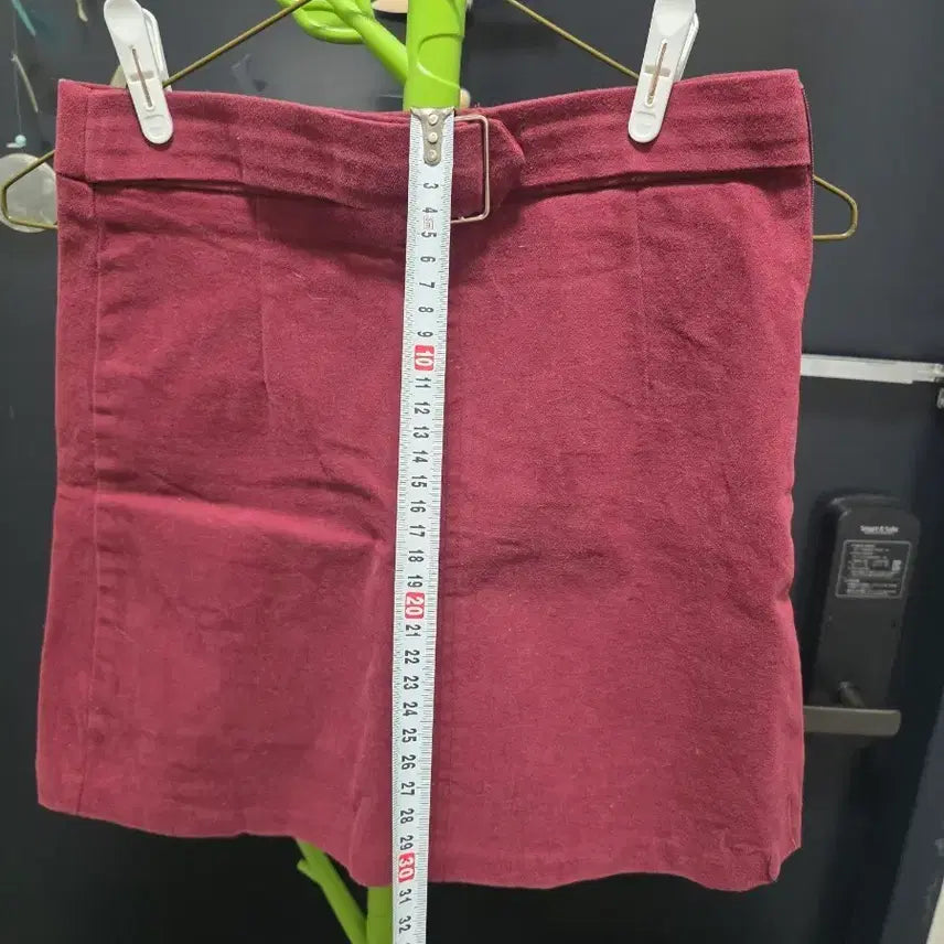 [BUNJANG] Burgundy Belt Mini Skirt / 버건디 벨트 스커트