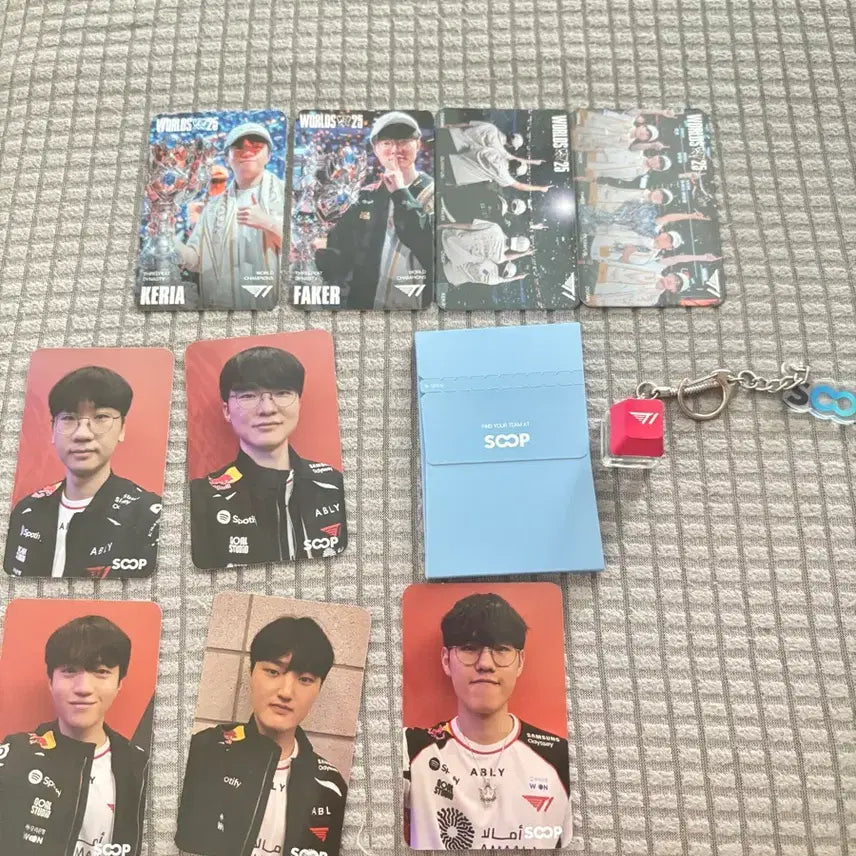 [BUNJANG] T1 Faker Keria Team Soop Photocard, Keyring, and Fan Set / T1 soop 포카 키링 부채 세트