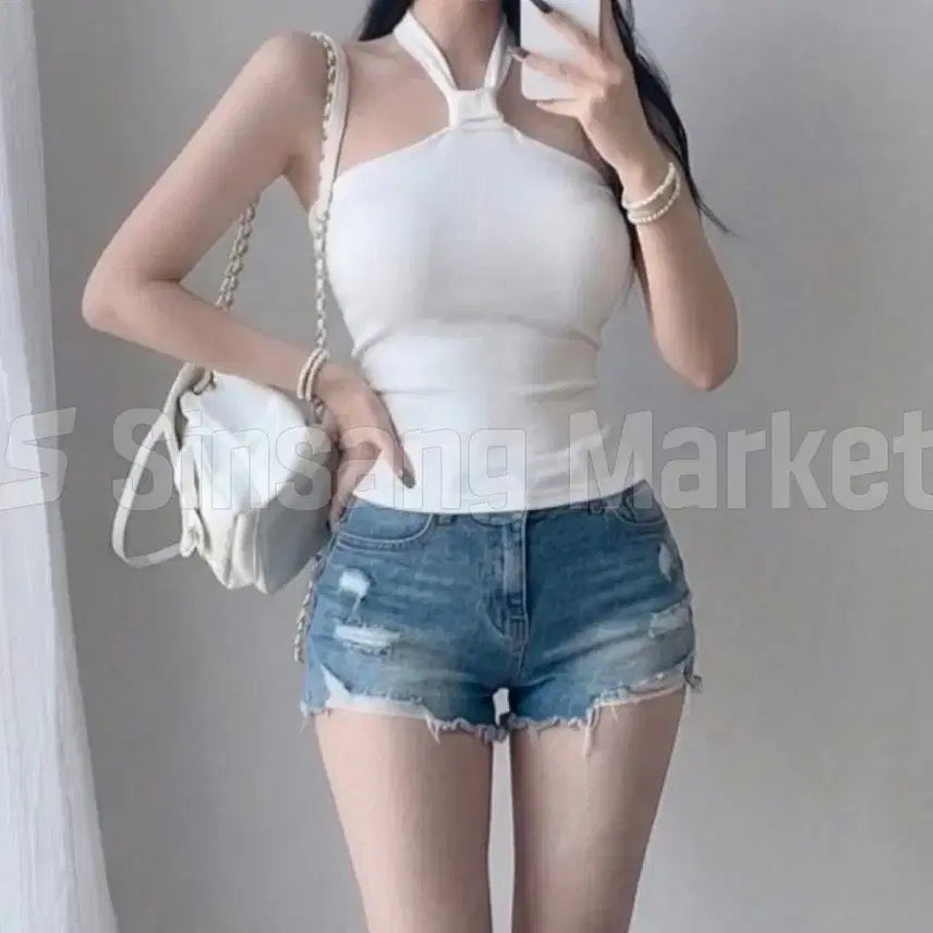 [BUNJANG] Ribbed Halterneck Top with Built-in Cups / [빠른발송] 포인트TOP 골지 홀터넥 캡내장 타이트 글램 슬림 섹시 유니