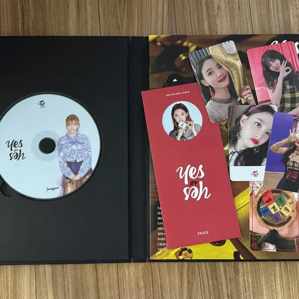 [BUNJANG] TWICE Yes or Yes Album (Includes Components) / TWICE 트와이스 yes or yes 앨범 (구성품 포함)