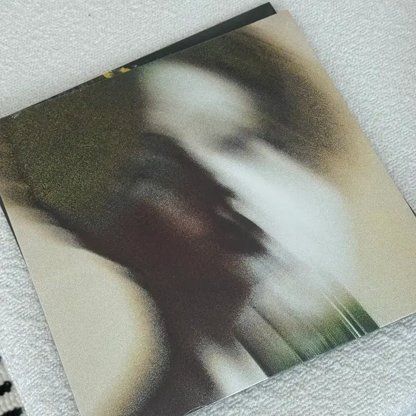 [BUNJANG] Daymon's Year 2nd EP 'Mondegreens' First Pressing LP / 데이먼스 이어 2집 EP 몬더그린 퍼스트 프레싱 LP