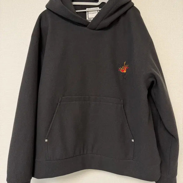 [BUNJANG] Wooyoungmi Embroidered Logo Hoodie / 우영미 자수로고 후드