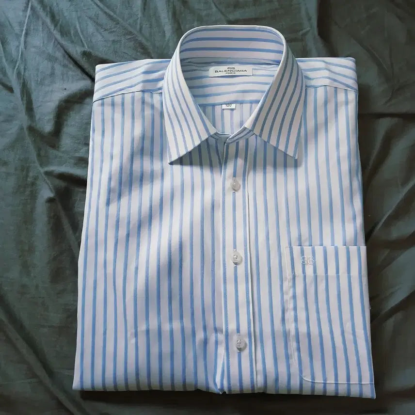 [BUNJANG] Balenciaga Classic Stripe Short-Sleeve Shirt / 미착용 새제품 프랑스 명품 브랜드 발렌시아가의 클래식한 감성 스트라이프  반팔 셔츠