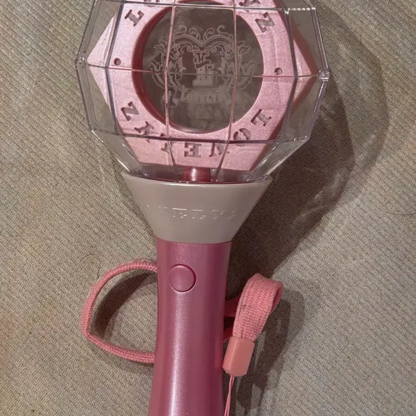 [BUNJANG] Lovelyz Official Light Stick / 러블리즈 응원봉 상태 깨끗 lovelyz