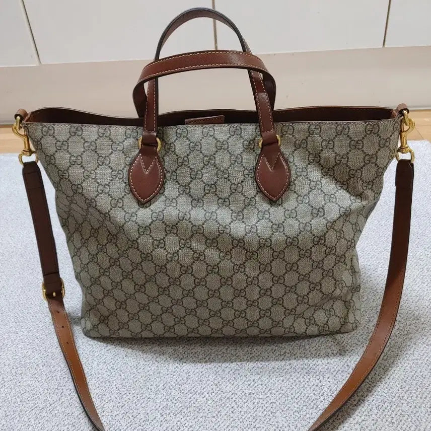 [BUNJANG] Gucci Supreme GG Shoulder Bag Tote Bag / 정품 구찌 슈프림 GG 숄더백 쇼퍼백 토트백 네버풀