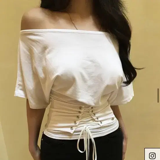 [BUNJANG] Ivoret Corset Off-The-Shoulder Top White / 아이보렛 코르셋 오프티 화이트