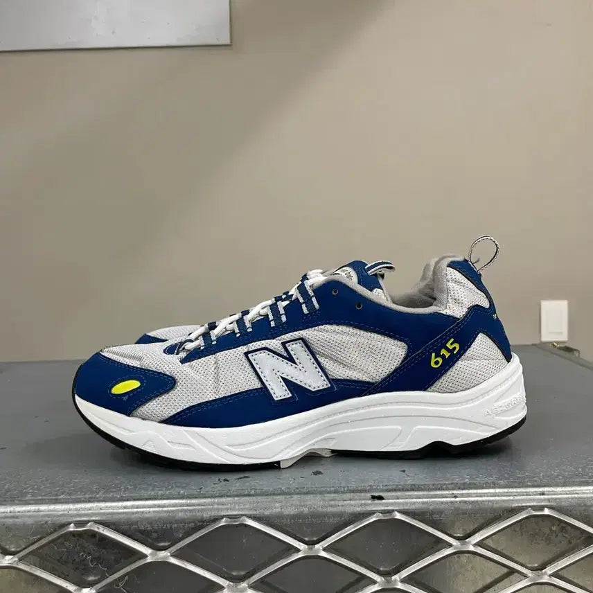 [BUNJANG] New Balance 615 Sneakers / 뉴발란스 615 270