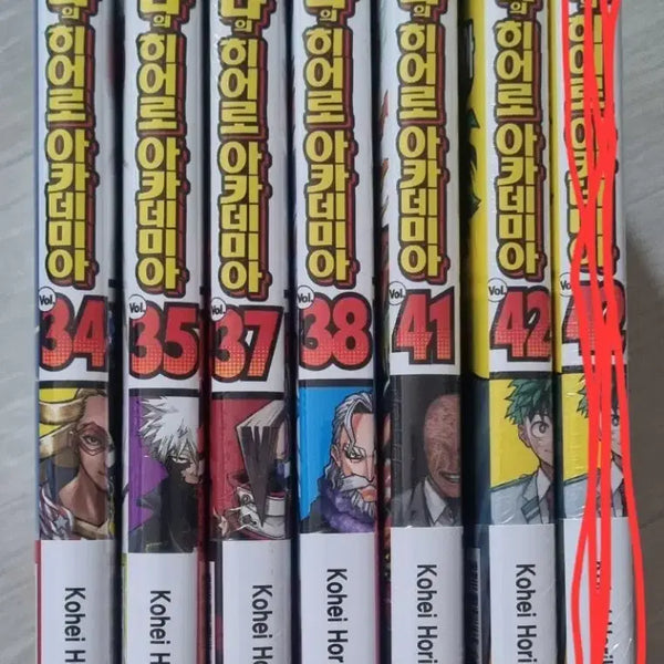 [BUNJANG] My Hero Academia Manga Volumes 34, 35, 37, 38, 41, 42 (Sealed Bundle) / 나의 히어로 아카데미아 34,35 /37,38/41,42미개봉 일괄