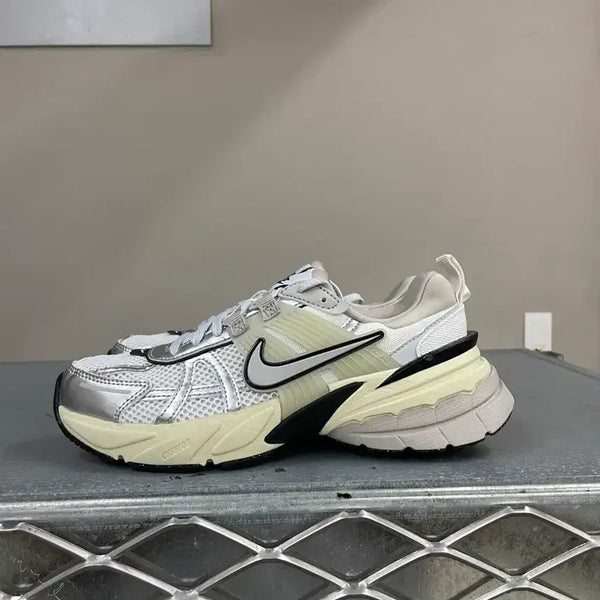 [BUNJANG] Nike V2K Run Metallic Silver / 나이키 V2K 런 메탈릭 실버 225