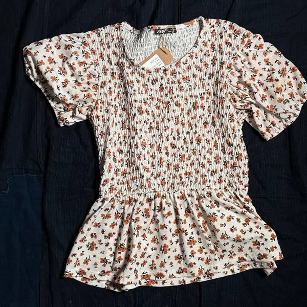 [BUNJANG] Zara Floral Smocked Peplum Puff Sleeve Blouse / Zara 플로럴 스모크 페플럼  퍼프 블라우스