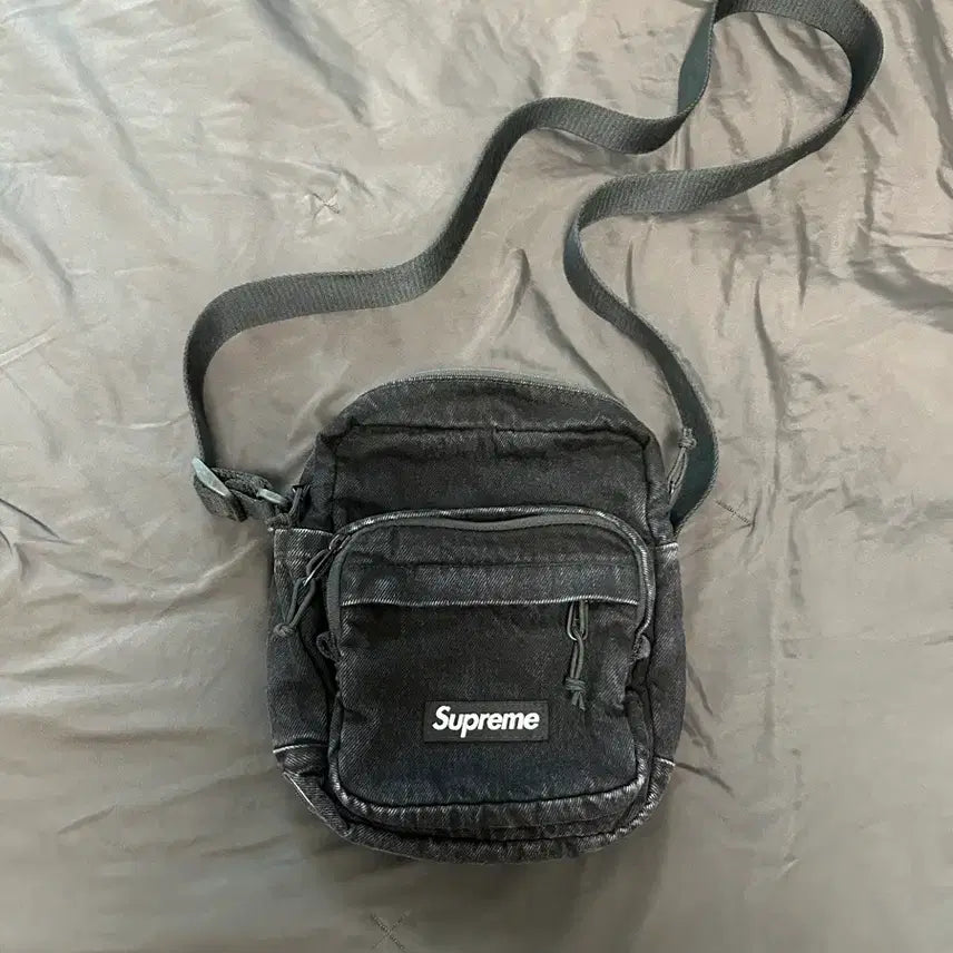 [BUNJANG] Supreme 25FW Denim Shoulder Bag Black / 슈프림 25fw 데님 숄더백 블랙