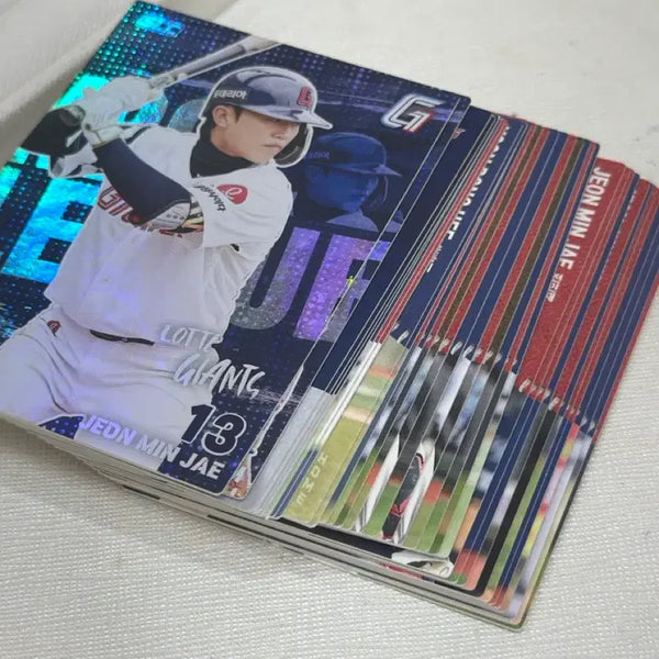 [BUNJANG] KBO Lotte Giants Jeon Min-jae, Yoo Kang-nam, Yoon Dong-hee Bundle Set (Includes Holos) / KBO 카드 롯데자이언츠 전민재 유강남 윤동희 홀로 포함 일괄