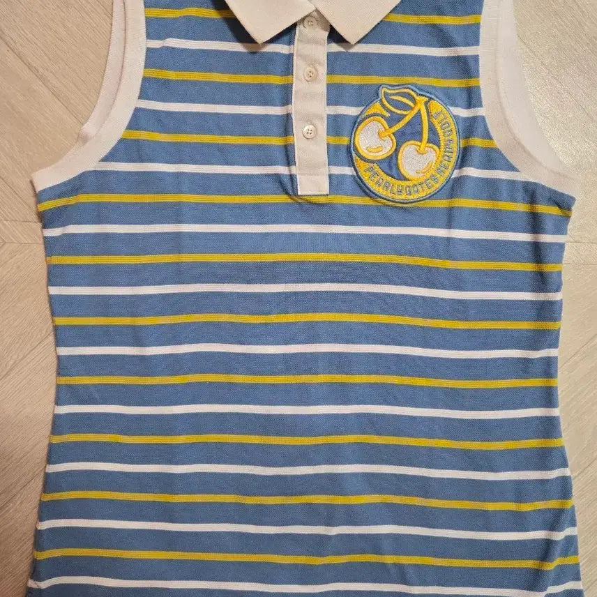 [BUNJANG] Parigates Golf Wear Women's Sleeveless Polo T-Shirt / 파리게이츠 골프웨어 여성 카라 민소매 티셔츠 팝니다.