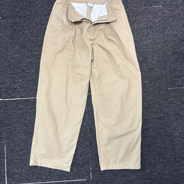 [BUNJANG] SPAO Beige Balloon Pants / 스파오 베이지 벌룬팬츠