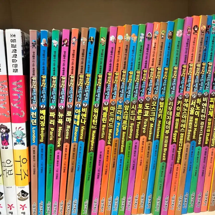 [BUNJANG] Why? Science Comics (4 Books) & Cookie Run Adventure Books (26 Books) Set / Why책 4권,쿠키런26권