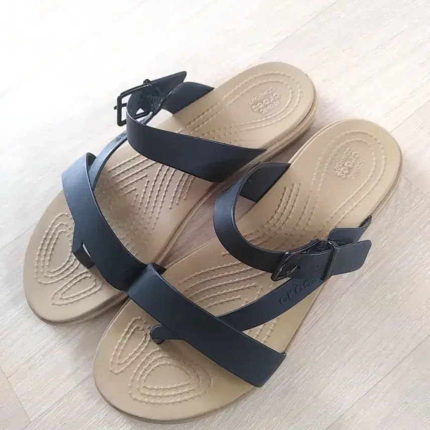 [BUNJANG] Crocs Jibbitz Clog Sandals Size W7 (240) / 크록스 240 w7