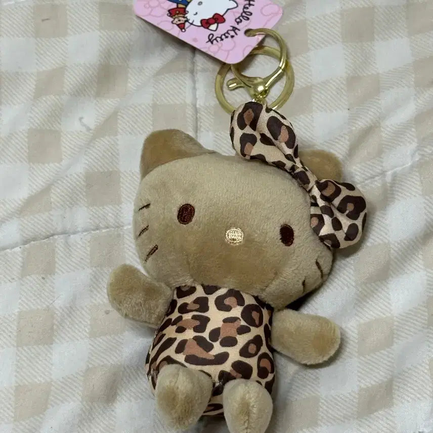 [BUNJANG] Tanning Leopard Kitty Keychain / 태닝 레오파드 키티 키링
