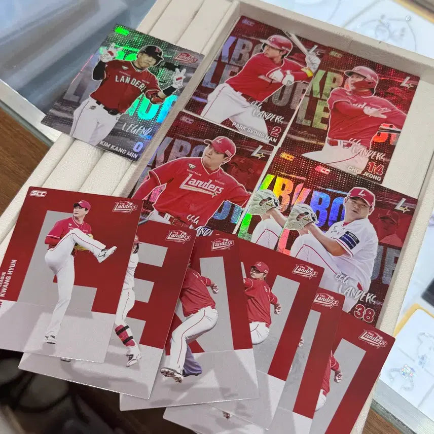 [BUNJANG] KBO Baseball Cards SSG Bundle Set / KBO 카드 SSG 홀로 포함 일괄 판매