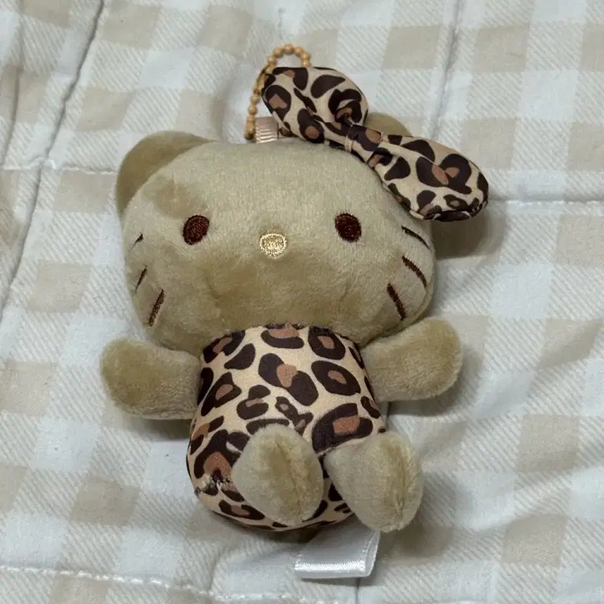 [BUNJANG] Tanning Leopard Kitty Keyring / 태닝 레오파트 키티 키링