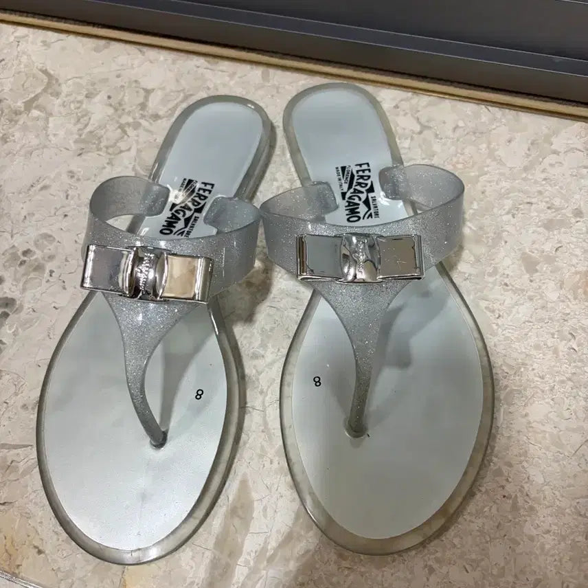 [BUNJANG] Salvatore Ferragamo Ribbon Jelly Sandals / 페라가모 쪼리샌들 젤리샌들 8(240-245)