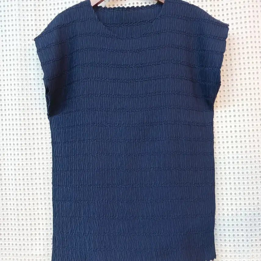 [BUNJANG] Pleated T-Shirt / 플리츠 티셔츠