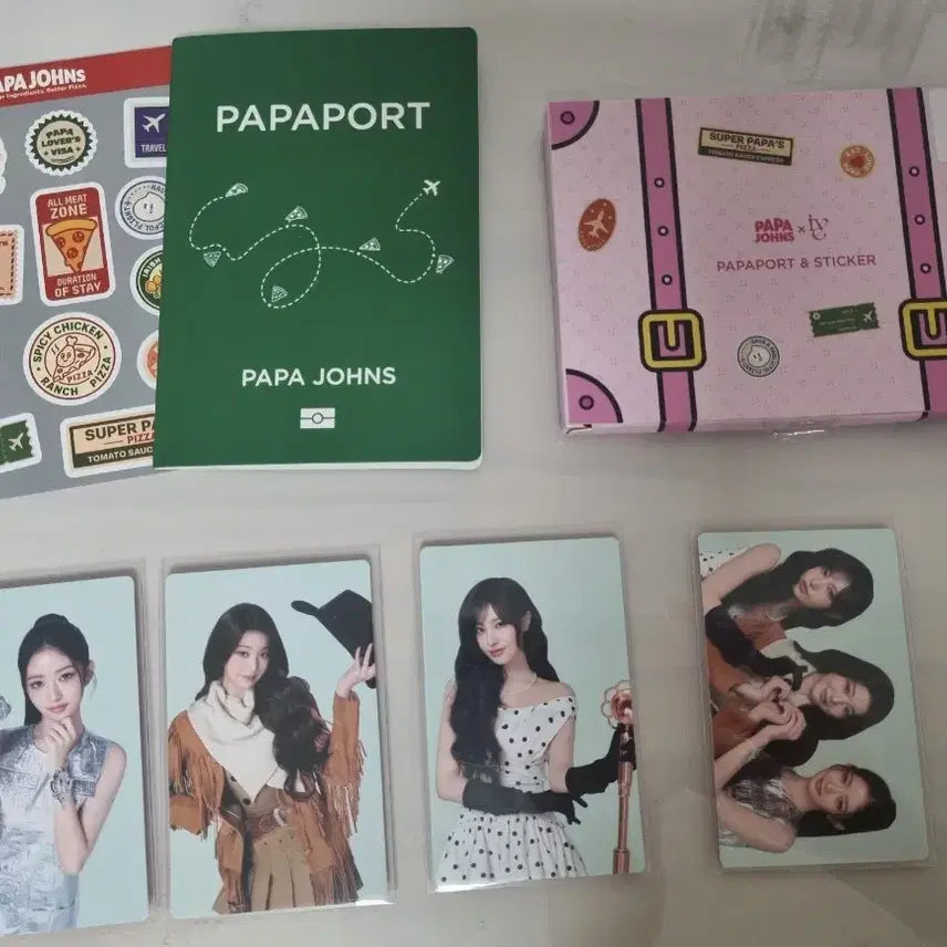 [BUNJANG] IVE Papa John's B Set Papa Port & Sticker & Photocard / 아이브 파파존스 B세트 파파포트 & 스티커 & 포카