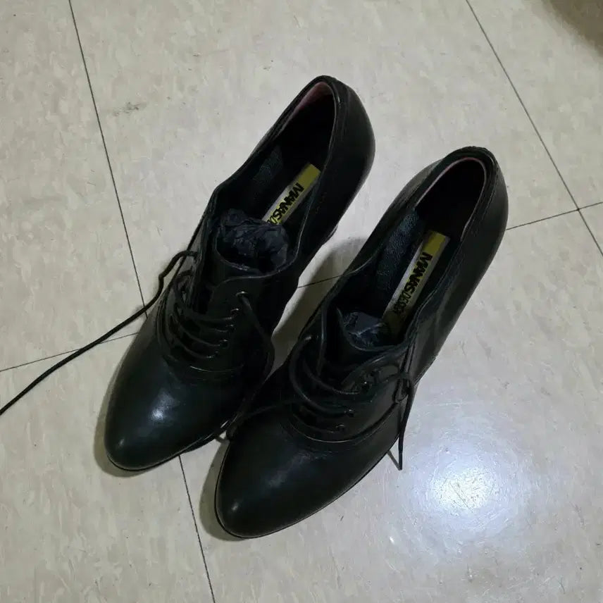 [BUNJANG] Manas Handmade Leather Heels - Size 225 (EU 35) / manas 마나스 구두 수제화  225