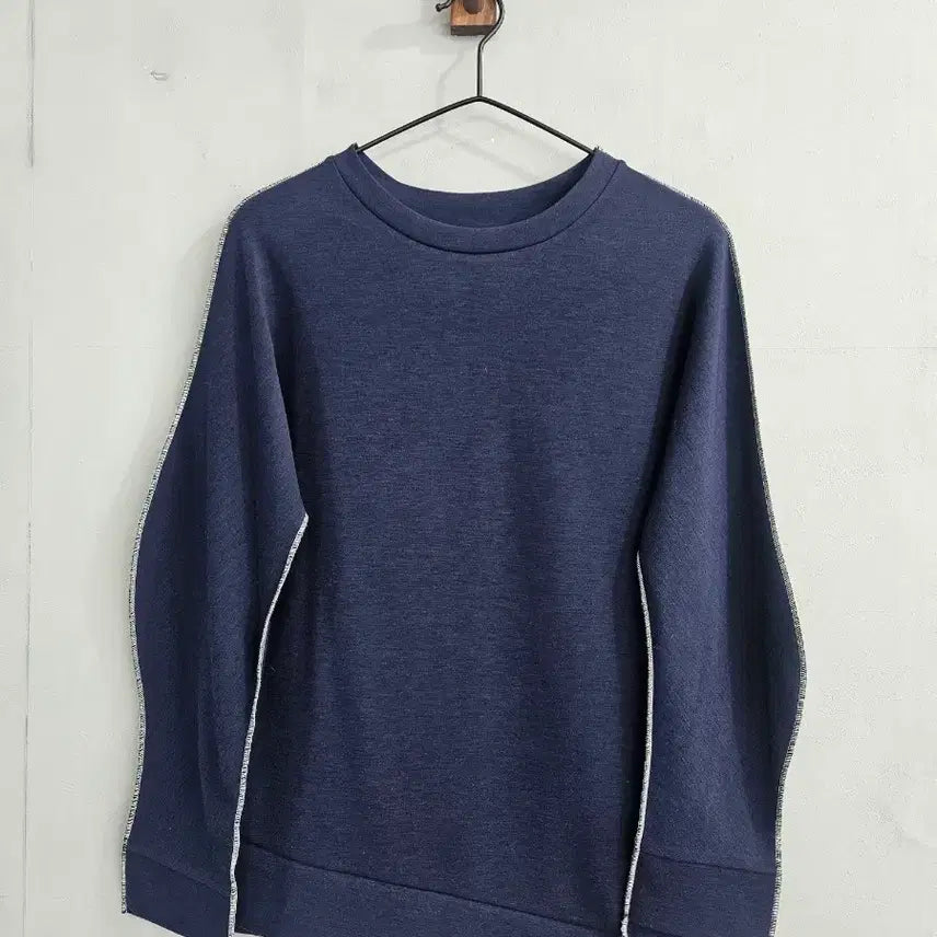 [BUNJANG] KUHO Navy Wave Asymmetric Sweatshirt S / KUHO 네이비 물결비대칭 맨투맨 S