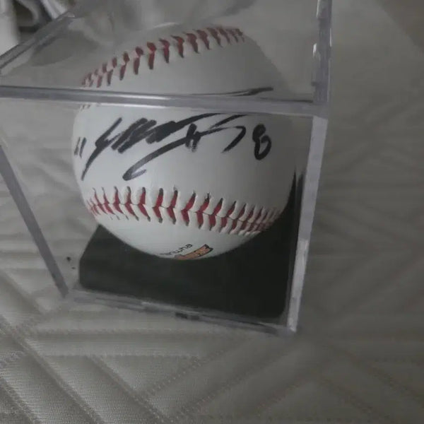 [BUNJANG] No Si-hwan Autographed Baseball for Trade / 노시환 선수 친필 사인볼로 한화 선수 친필 사인볼 교환합니다