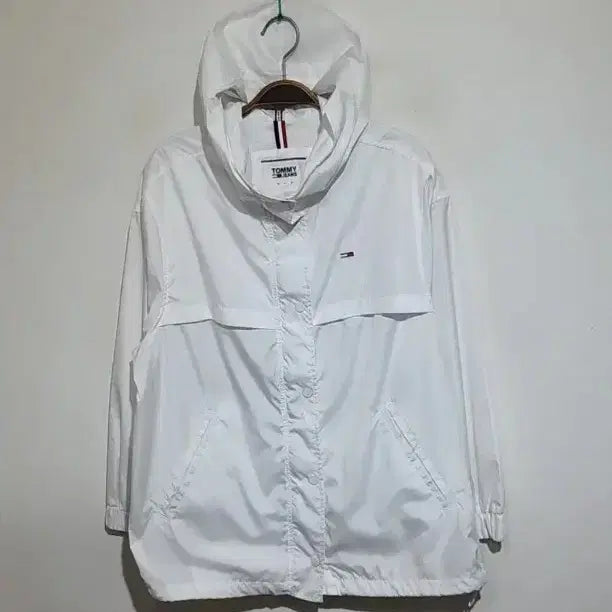 [BUNJANG] Tommy Jeans Big Logo Hooded Jacket White / (L) 타미진스 바람막이 점퍼 화이트 타미힐피거 빅로고 후드자켓
