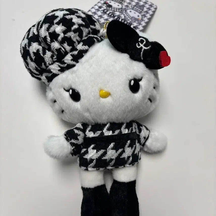 [BUNJANG] Houndstooth Kitty Keychain / 하운드투스 키티 키링 하운드체크 체크 키티
