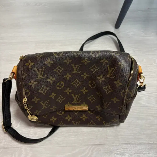 [BUNJANG] Louis Vuitton Monogram Hip Pack/Crossbody Bag / 루이비통 모노그램 힙색/크로스백