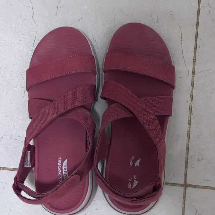 [BUNJANG] Skechers Sandals Size 230 / 스케쳐스 샌달 230