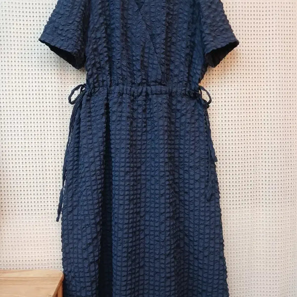[BUNJANG] HOTPing Navy Embossed Wrap One-Piece Dress / HOTPing 네이비 엠보 랩 원피스ㅡ3ㅡ