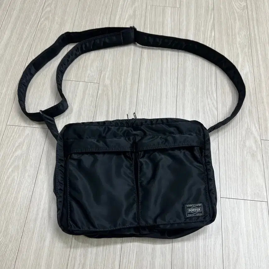 [BUNJANG] Porter Yoshida Tanker Shoulder Bag Crossbody (L) Black / PORTER 요시다 포터 탱커 숄더백 크로스백(L)(블랙)