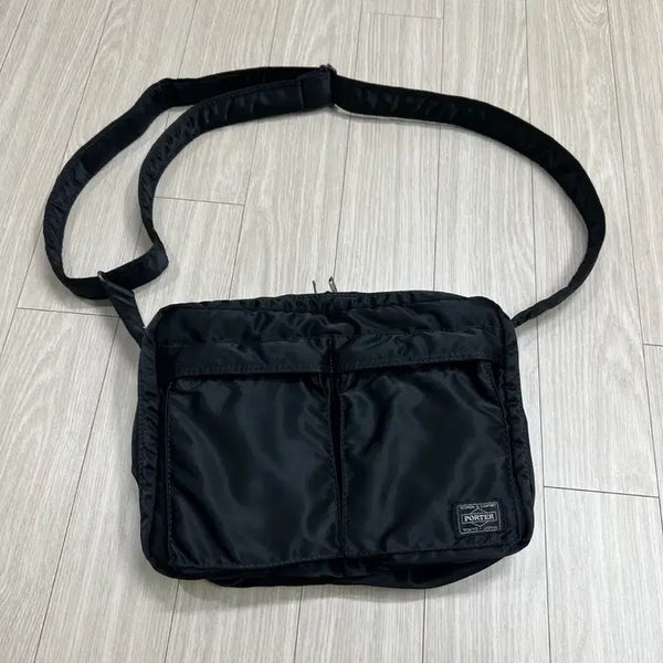 [BUNJANG] Porter Yoshida Tanker Shoulder Bag Crossbody (L) Black / PORTER 요시다 포터 탱커 숄더백 크로스백(L)(블랙)