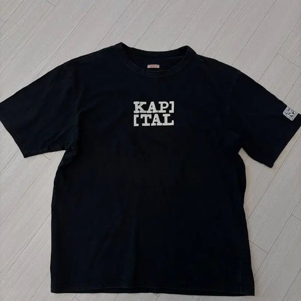 [BUNJANG] Capital Crewneck Short Sleeve T-Shirt - Large, Black / [L]캐피탈 크루넥 반팔티셔츠 루키