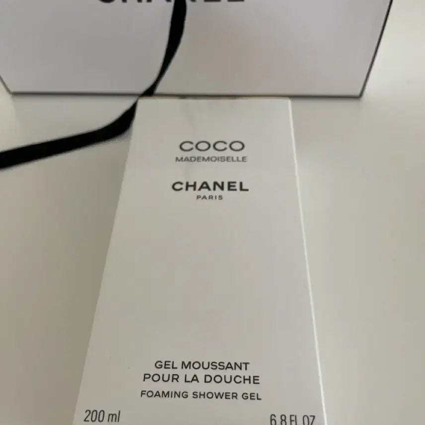 [BUNJANG] Chanel Coco Mademoiselle Shower Gel (200ml) / 샤넬 코코 마드모아젤 젤 무쌍 뿌르라 두슈 (200ml)