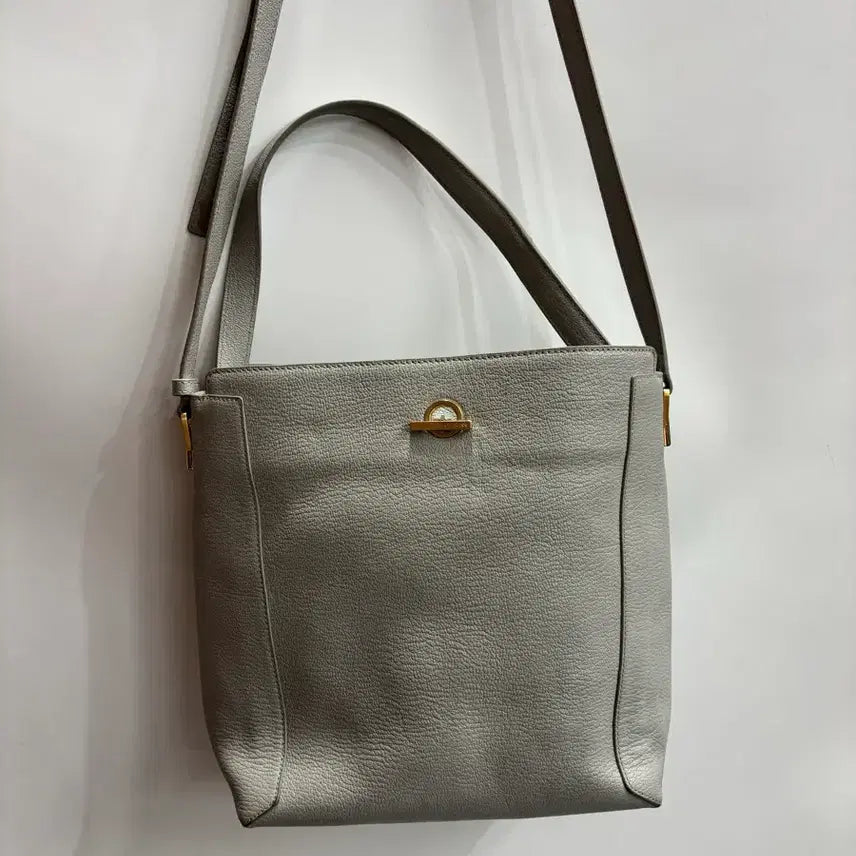 [BUNJANG] Couronne Gray Leather Shoulder Bag Crossbody 3.0 / [가로 33 / 세로 28] 쿠론 그레이 가죽 숄더백 크로스백 3.0