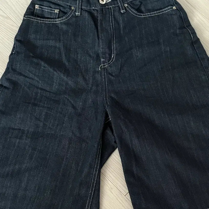 [BUNJANG] FITSHE Bermuda Denim Shorts / 핏시 버뮤다데님팬츠