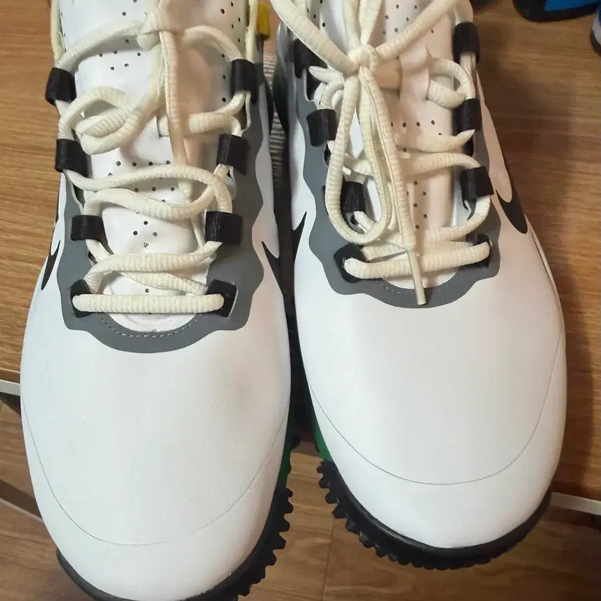 [BUNJANG] Nike Tiger Woods '13 Wide Golf Shoes - White/Pine Green / 나이키 타이거 우즈 '13 와이드 화이트 파인 그린 280