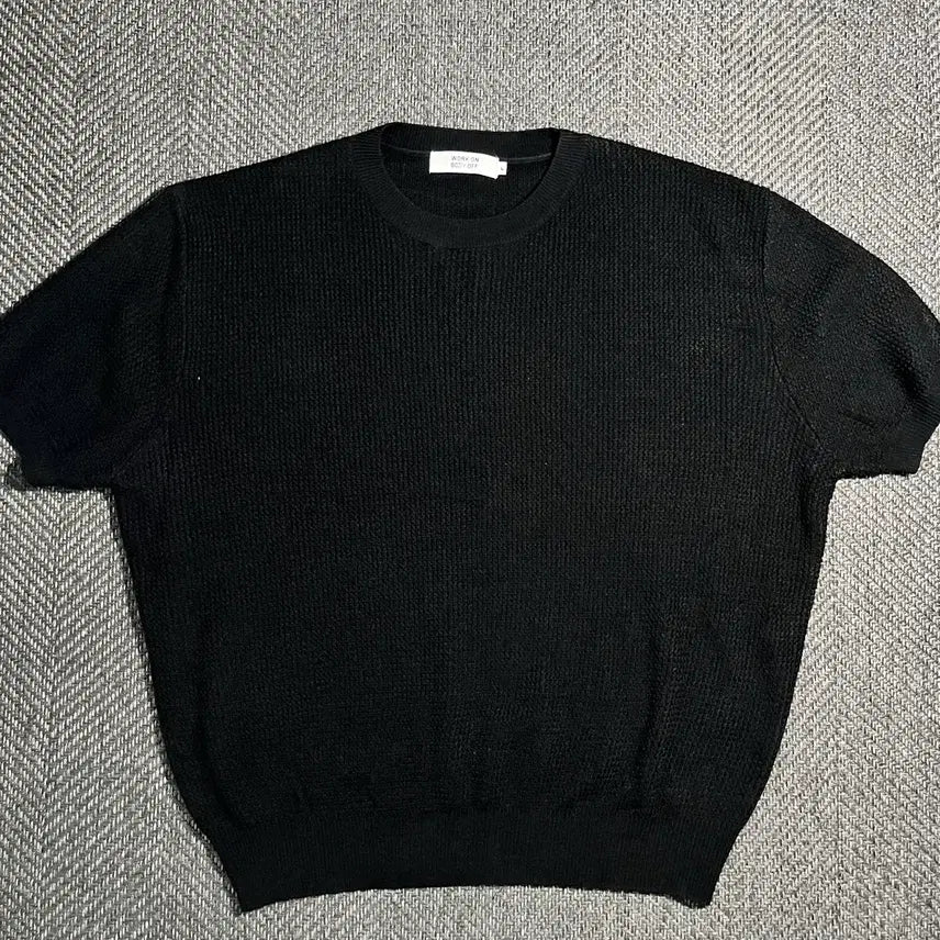 [BUNJANG] WOBO Round Neck Short Sleeve Knit (Size L) / [L]WOBO 워크온바디오프 라운드넥 반팔 니트