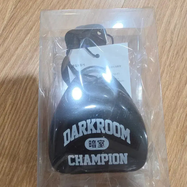 [BUNJANG] Darkroom x Champion Collaboration Mouthpiece / 다크룸 x 챔피온 마우스피스 새제품 판매합니다.