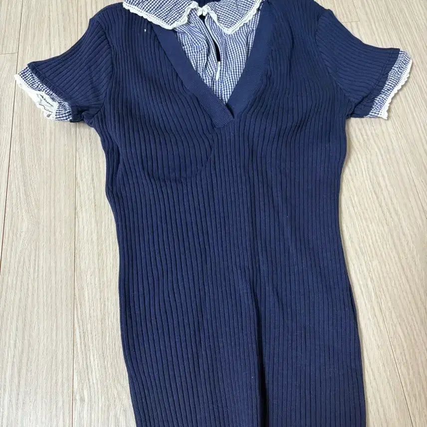 [BUNJANG] Zara Peter Pan T-Shirt (M) / M 사이즈 자라 피터팬 티셔츠