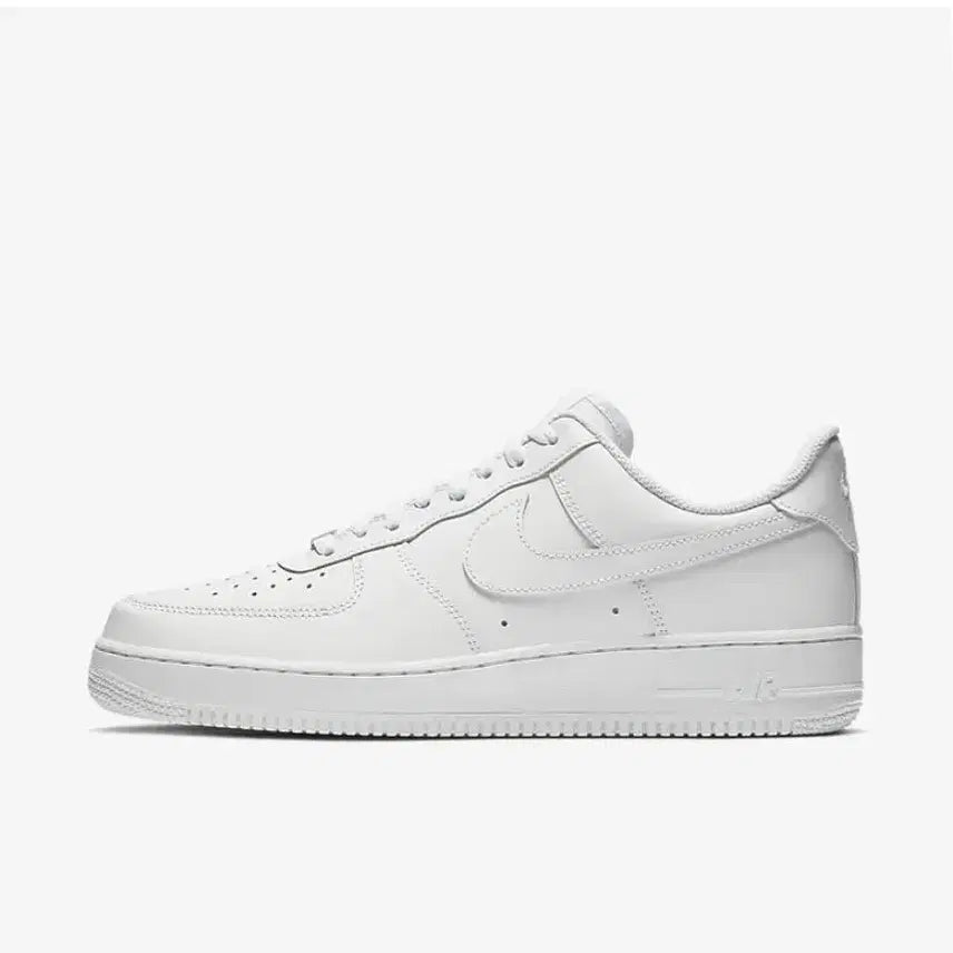 [BUNJANG] Nike Air Force 1 '07 White CW2288-111 / 나이키 에어 포스 1 07 CW2288 111 화이트