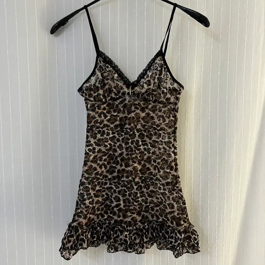 [BUNJANG] Victoria's Secret Leopard Print Sleeveless Top S / 빅토리아 시크릿 호피 슬리브리스 S