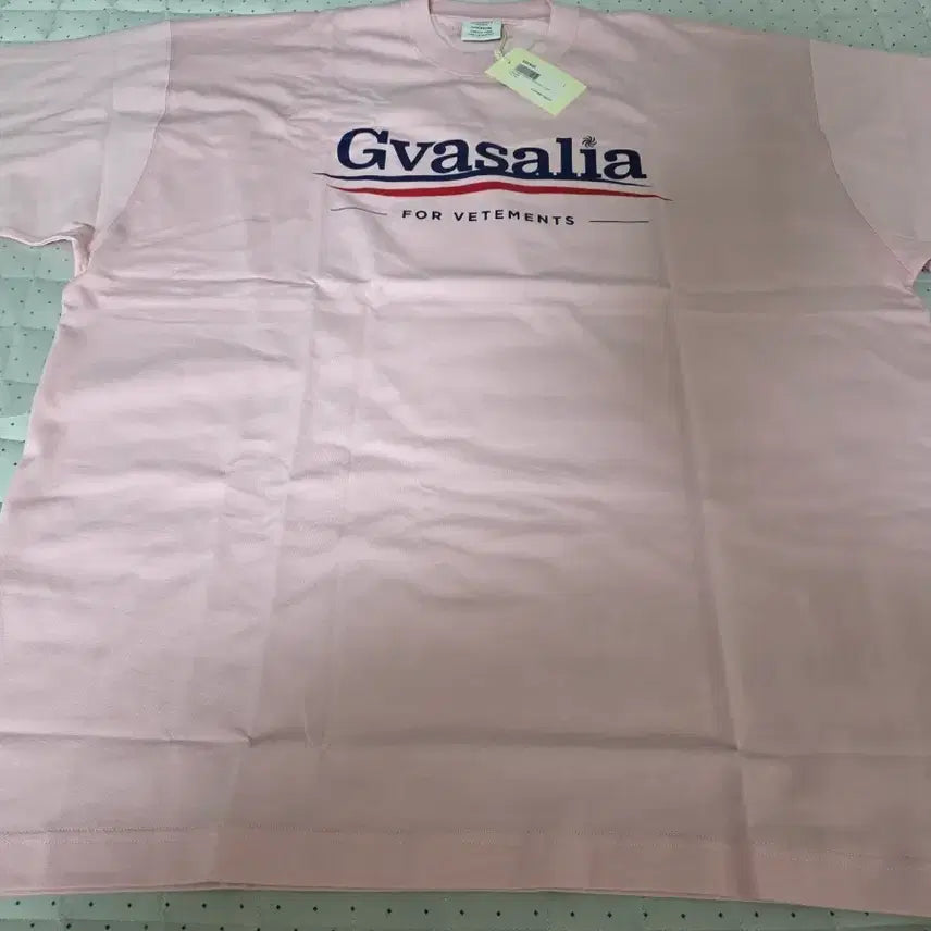 [BUNJANG] VETEMENTS x Zazalia Oversized Baby Pink T-Shirt / [L] 베트멍 즈바살리아 베이비핑크 오버사이즈 티셔츠