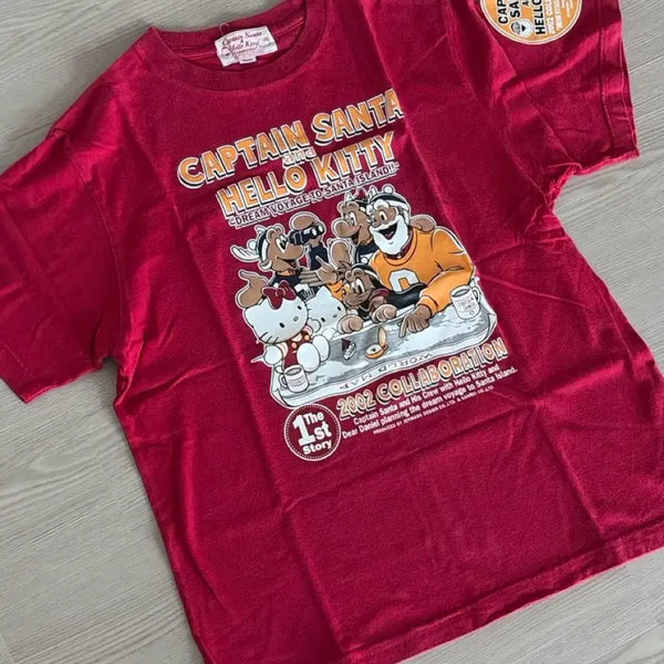 [BUNJANG] Captain Santa x Hello Kitty Collaboration Short-Sleeve T-Shirt / 캡틴산타 반팔 티셔츠