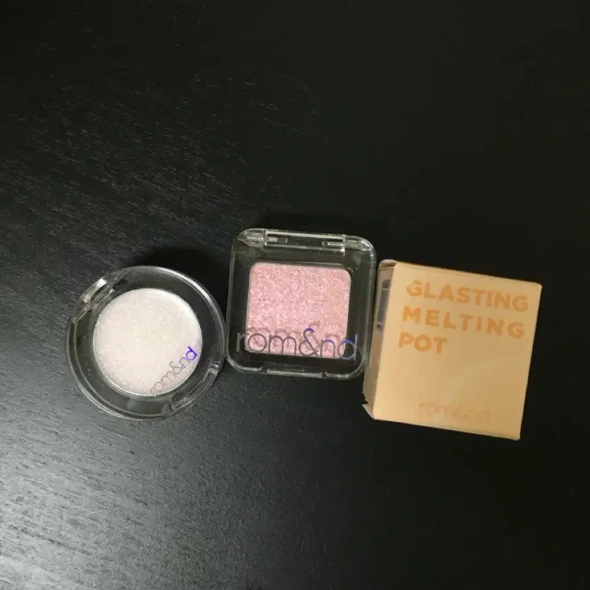[BUNJANG] Rom&nd Rare Glow Balm, Single Shadow, and Glasting Melting Pot Set / 롬앤 레어 글로우 밤 02 레어 슈가 / 롬앤 싱글 섀도우 피오니 쿼츠 / 롬앤 글래스팅 멜팅 팟 01 코튼 밀크 팟