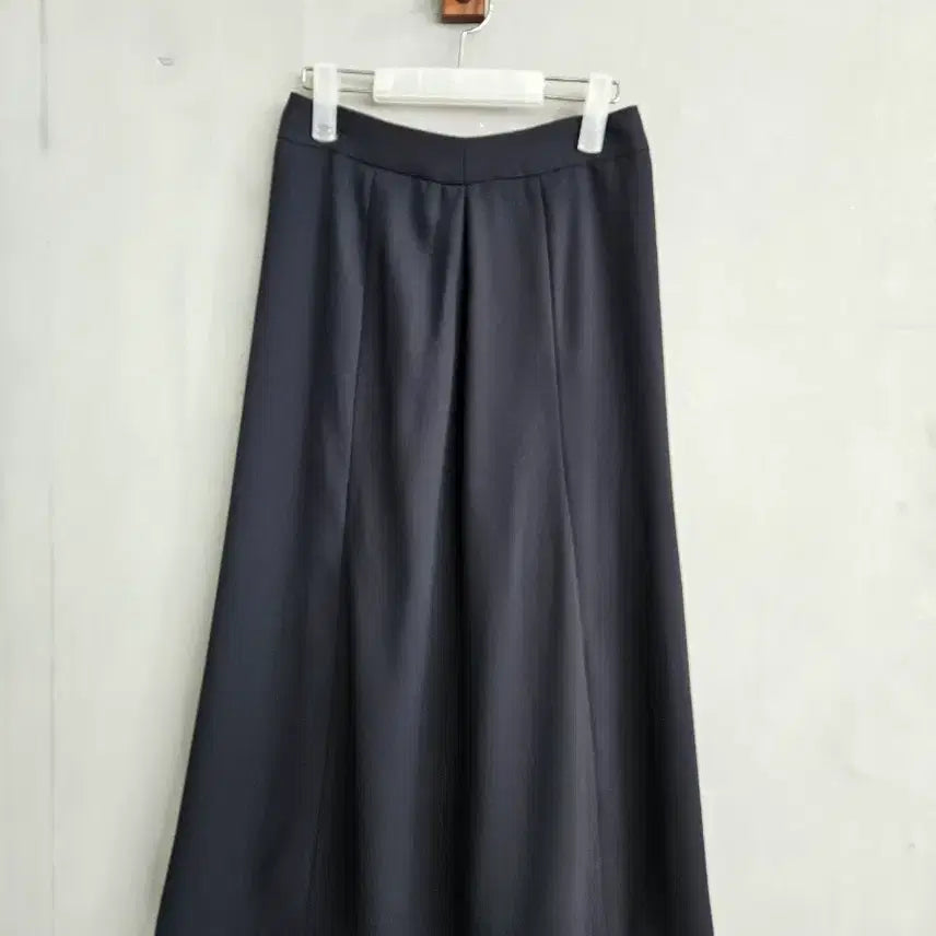 [BUNJANG] It MICHAA Black Flare Long Skirt / 잇미샤 블랙 플레어 롱 스커트 67-88